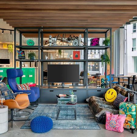 Moxy Antwerp Ξενοδοχείο Εξωτερικό φωτογραφία