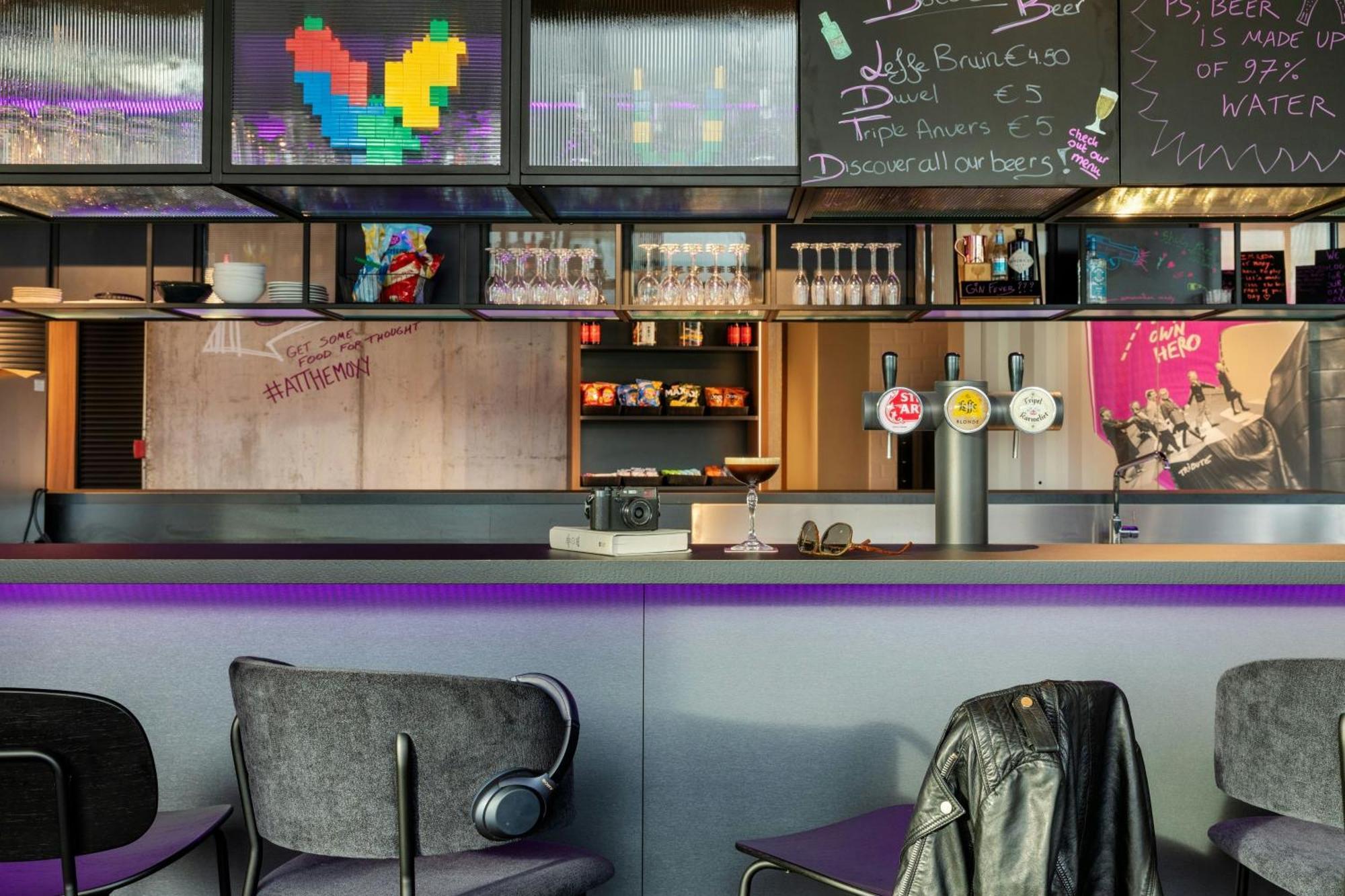 Moxy Antwerp Ξενοδοχείο Εξωτερικό φωτογραφία
