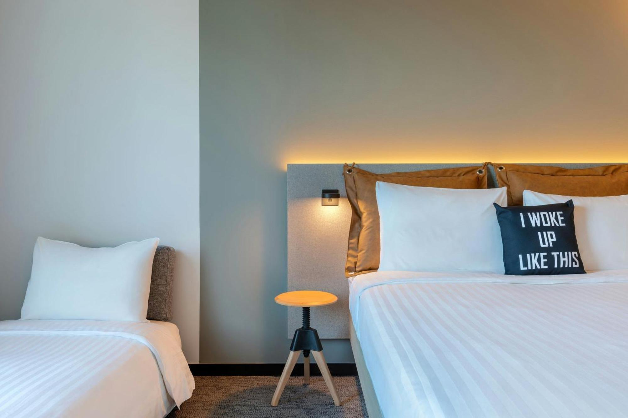 Moxy Antwerp Ξενοδοχείο Εξωτερικό φωτογραφία