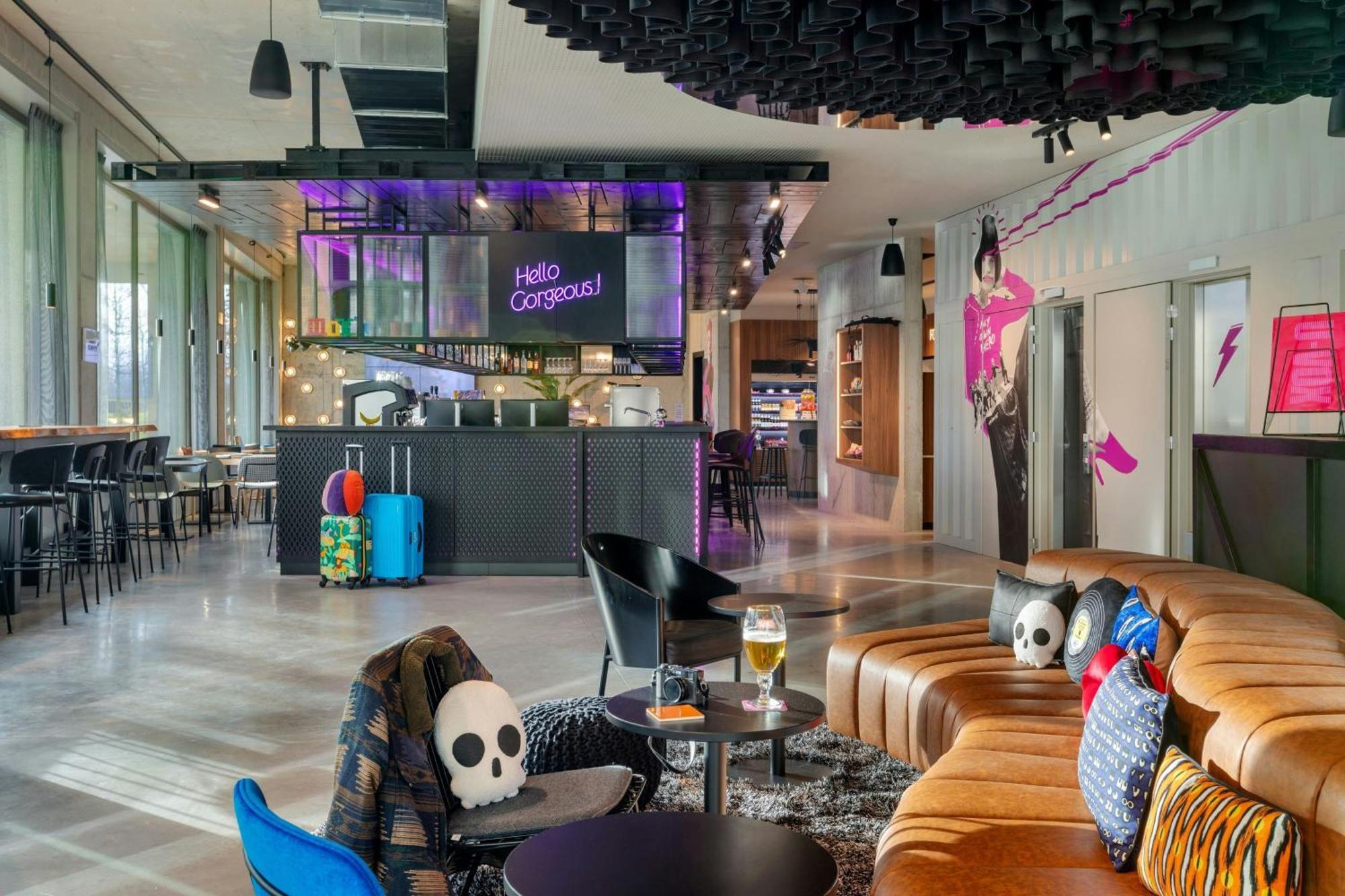 Moxy Antwerp Ξενοδοχείο Εξωτερικό φωτογραφία
