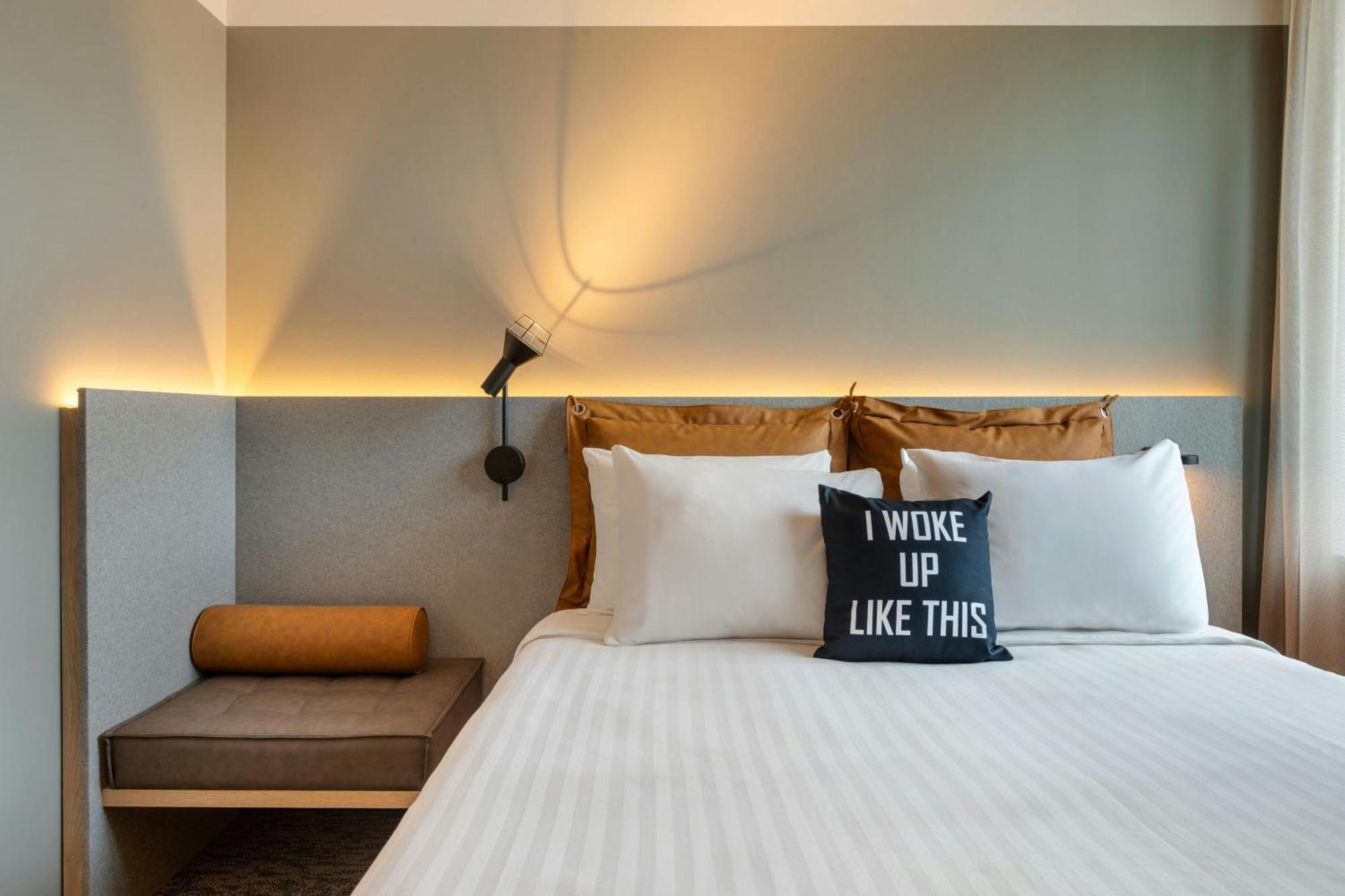 Moxy Antwerp Ξενοδοχείο Εξωτερικό φωτογραφία