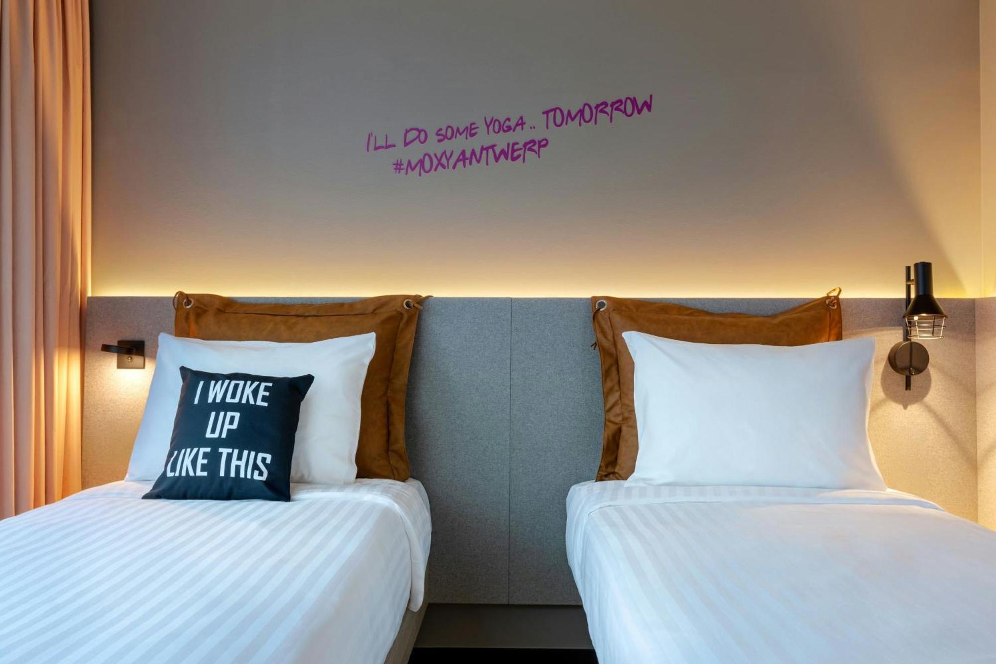 Moxy Antwerp Ξενοδοχείο Εξωτερικό φωτογραφία