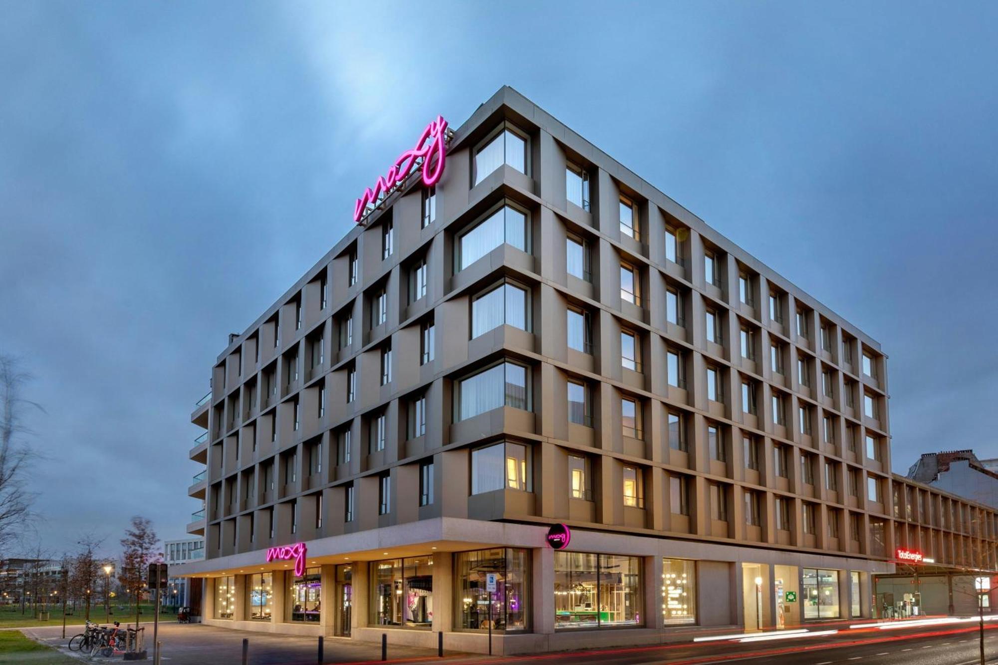 Moxy Antwerp Ξενοδοχείο Εξωτερικό φωτογραφία