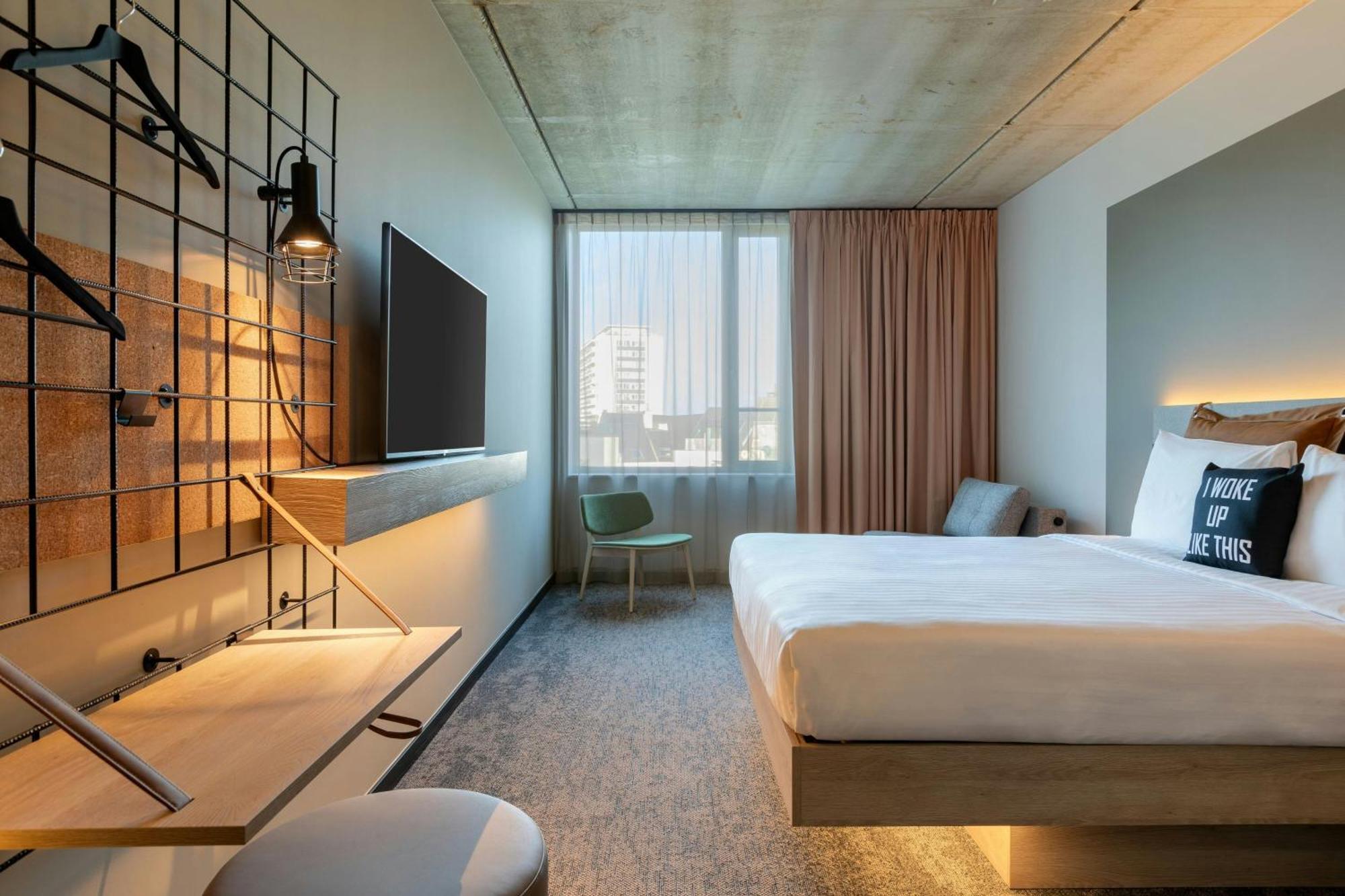 Moxy Antwerp Ξενοδοχείο Εξωτερικό φωτογραφία