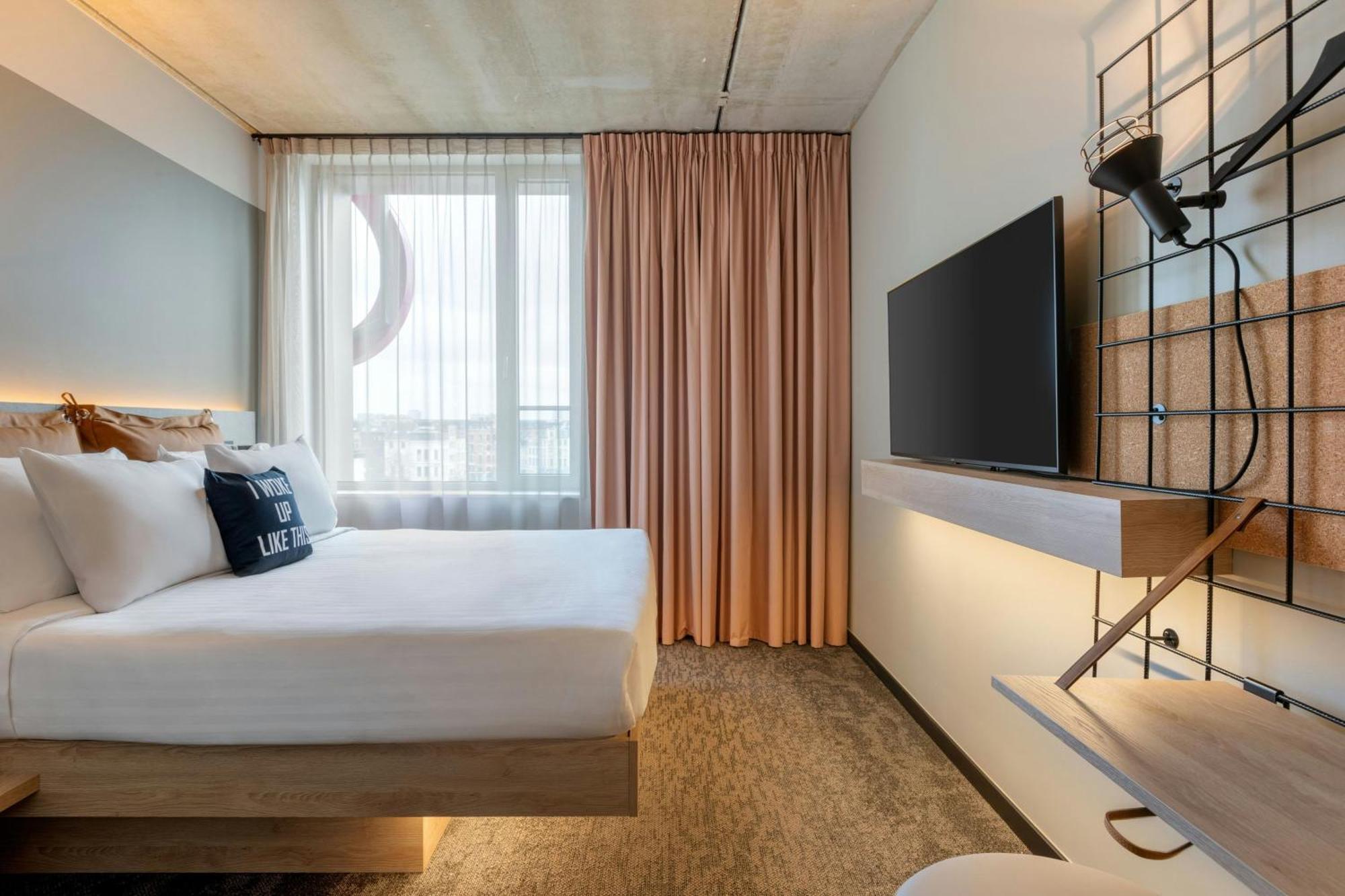 Moxy Antwerp Ξενοδοχείο Εξωτερικό φωτογραφία