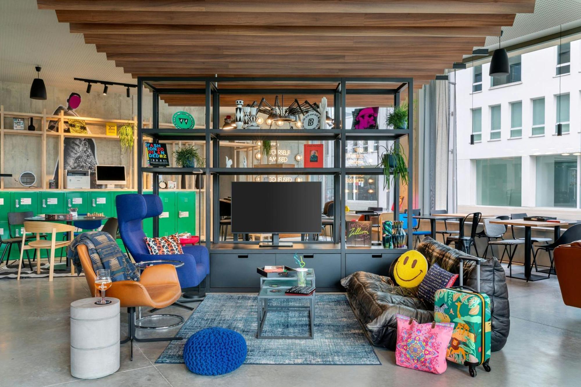 Moxy Antwerp Ξενοδοχείο Εξωτερικό φωτογραφία
